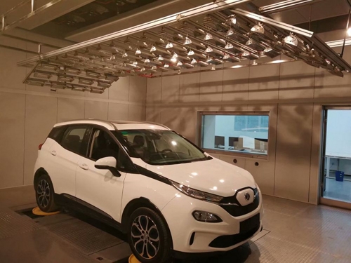 Chambre d'essais de simulation solaire